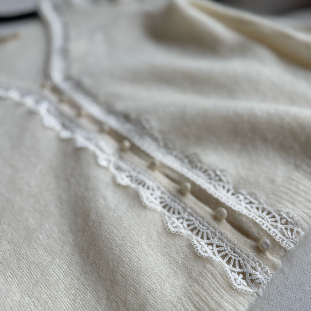 Sezane Cream Lace-Trim V-Neck Cardigan - Picture 5 of 6